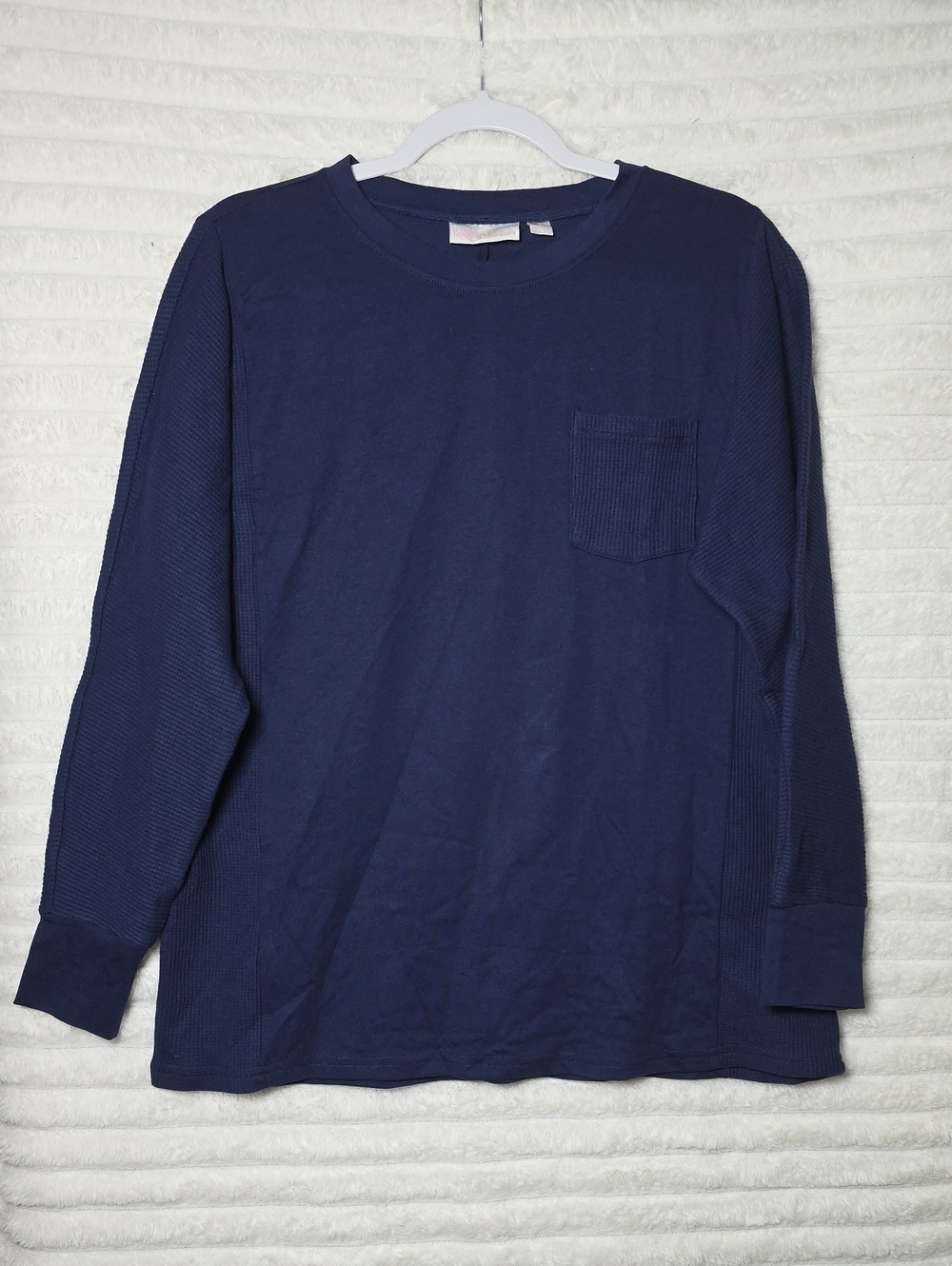 0612 Belle by Kim Gravel Navy Long Sleeve Crewneck Pocket Tee‎